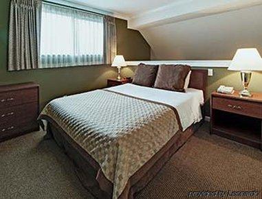 Hawthorn Suites By Wyndham Грінвілл Екстер'єр фото
